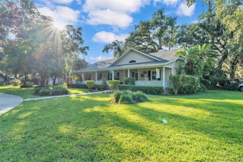 House in Bartow, Florida 3 bedrooms, 197.51 sq.m. № 2210535 - photo 4