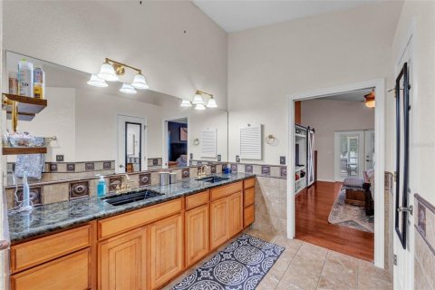 House in Bartow, Florida 3 bedrooms, 197.51 sq.m. № 2210535 - photo 20
