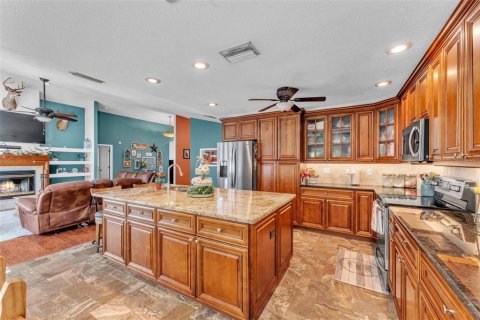 House in Bartow, Florida 3 bedrooms, 197.51 sq.m. № 2210535 - photo 12
