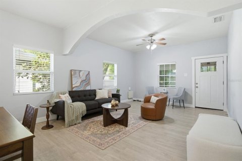 Villa ou maison à vendre à Tampa, Floride: 3 chambres, 133.13 m2 № 2138191 - photo 10