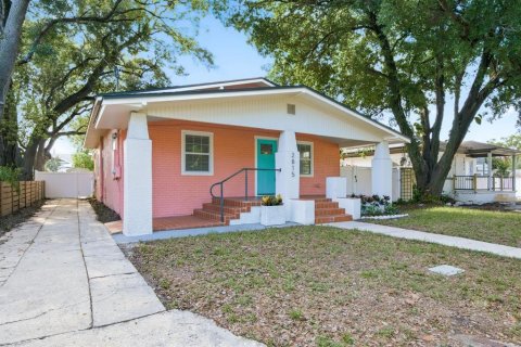 Villa ou maison à vendre à Tampa, Floride: 3 chambres, 133.13 m2 № 2138191 - photo 2
