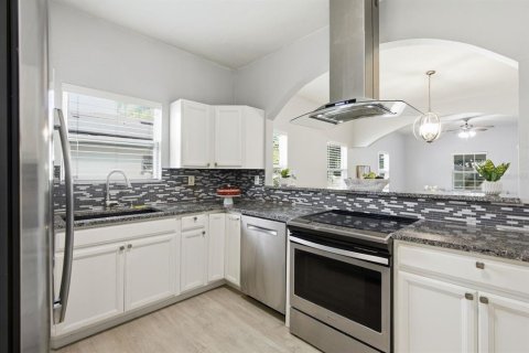 Villa ou maison à vendre à Tampa, Floride: 3 chambres, 133.13 m2 № 2138191 - photo 3
