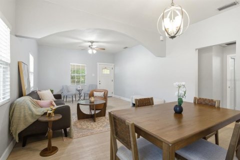 Villa ou maison à vendre à Tampa, Floride: 3 chambres, 133.13 m2 № 2138191 - photo 9