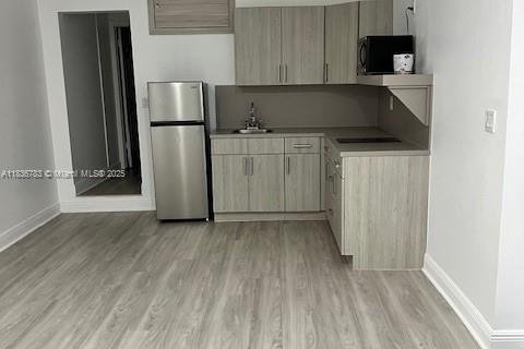 Immobilier commercial à louer à Miami, Floride: 1 chambre, 117.89 m2 № 1820386 - photo 1