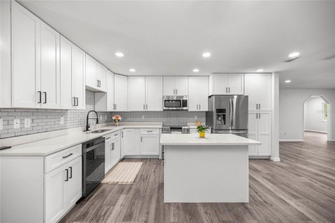 Villa ou maison à vendre à Ocala, Floride: 3 chambres, 181.53 m2 № 1915647 - photo 6