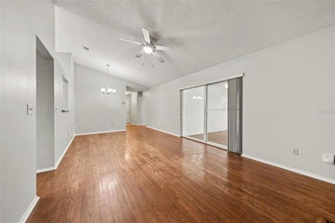 Villa ou maison à vendre à Orlando, Floride: 3 chambres, 108.79 m2 № 2156602 - photo 4