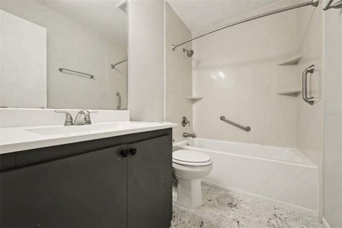 Villa ou maison à vendre à Orlando, Floride: 3 chambres, 108.79 m2 № 2156602 - photo 11