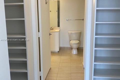 Condominio en venta en Miami, Florida, 1 dormitorio, 73.49 m2 № 1860006 - foto 5