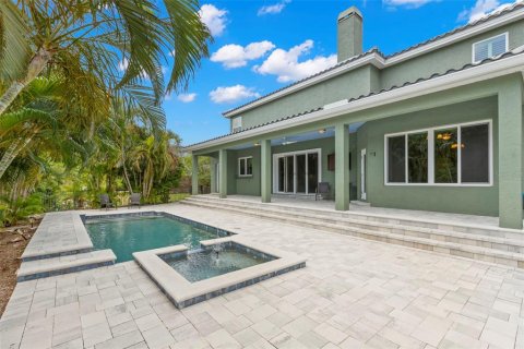 Villa ou maison à vendre à Saint Petersburg, Floride: 5 chambres, 342.07 m2 № 1689827 - photo 23