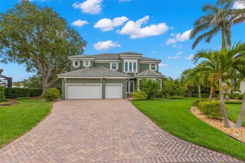 Villa ou maison à vendre à Saint Petersburg, Floride: 5 chambres, 342.07 m2 № 1689827 - photo 2