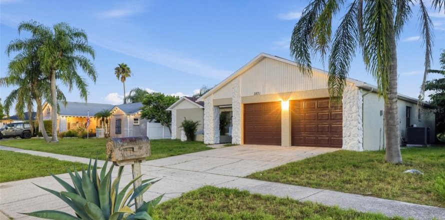 Casa en Holiday, Florida 3 dormitorios, 149.85 m2 № 2388836