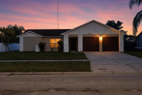 Casa en venta en Holiday, Florida, 3 dormitorios, 149.85 m2 № 2388836 - foto 2