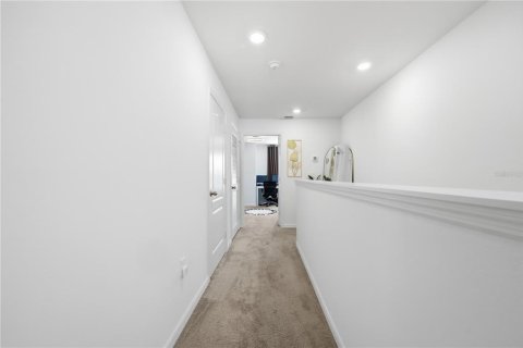 Townhouse in Tavares, Florida 2 bedrooms, 150.13 sq.m. № 2119543 - photo 26