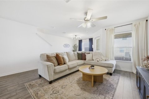 Townhouse in Tavares, Florida 2 bedrooms, 150.13 sq.m. № 2119543 - photo 17