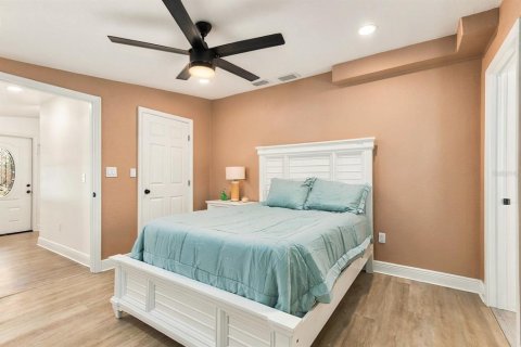 Casa en venta en Port Charlotte, Florida, 2 dormitorios, 75.34 m2 № 2384270 - foto 10
