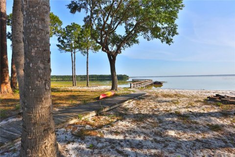Villa ou maison à vendre à Weirsdale, Floride: 2 chambres, 135.45 m2 № 1550793 - photo 16