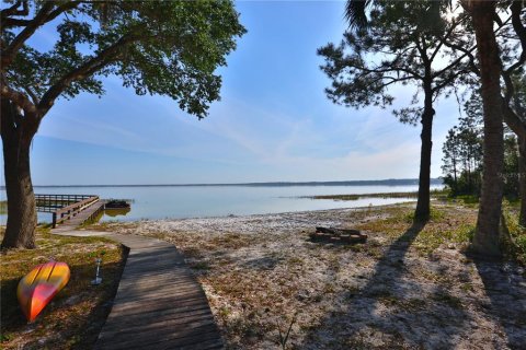 Villa ou maison à vendre à Weirsdale, Floride: 2 chambres, 135.45 m2 № 1550793 - photo 17