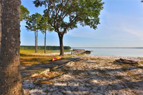 Villa ou maison à vendre à Weirsdale, Floride: 2 chambres, 135.45 m2 № 1550793 - photo 14
