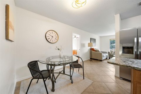 Casa en venta en DeBary, Florida, 4 dormitorios, 228.82 m2 № 1902945 - foto 3