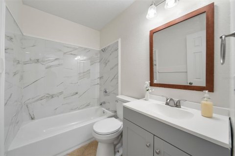 Casa en venta en DeBary, Florida, 4 dormitorios, 228.82 m2 № 1902945 - foto 8