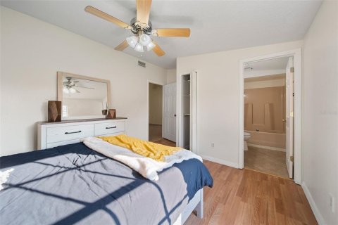 Casa en venta en DeBary, Florida, 4 dormitorios, 228.82 m2 № 1902945 - foto 10