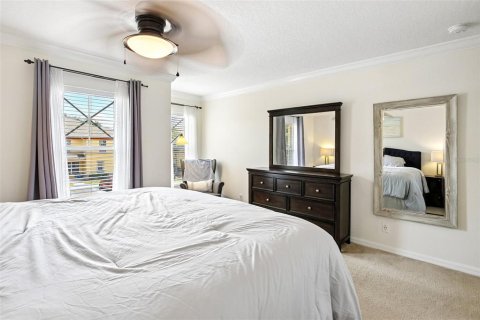 Townhouse in Saint Petersburg, Florida 2 bedrooms, 142.88 sq.m. № 2157215 - photo 17