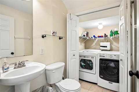 Townhouse in Saint Petersburg, Florida 2 bedrooms, 142.88 sq.m. № 2157215 - photo 14