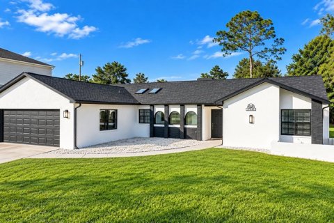 Villa ou maison à Spring Hill, Floride 3 chambres, 163.51 m2 № 2419981