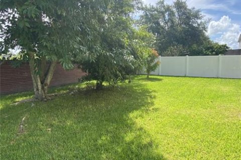 House in Wesley Chapel, Florida 4 bedrooms, 220.64 sq.m. № 1876062 - photo 18