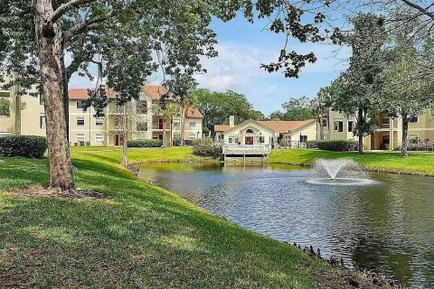 Condo in Kissimmee, Florida, 2 bedrooms  № 2207061 - photo 10