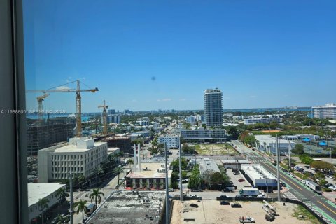 Кондоминиум с 1 спальней в Майами-Бич, Флорида № 2050718