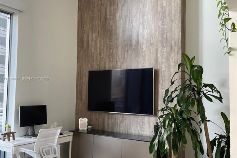 Купить кондоминиум в Майами, Флорида 1 спальня, 92.9м2, № 1986489 - фото 5