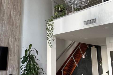 Купить кондоминиум в Майами, Флорида 1 спальня, 92.9м2, № 1986489 - фото 3