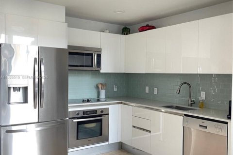 Купить кондоминиум в Майами, Флорида 1 спальня, 92.9м2, № 1986489 - фото 4