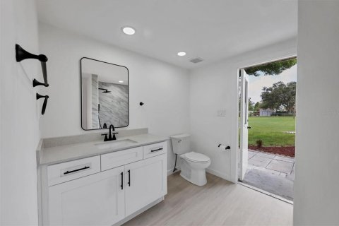 House in Port Charlotte, Florida 3 bedrooms, 163.6 sq.m. № 1841534 - photo 25