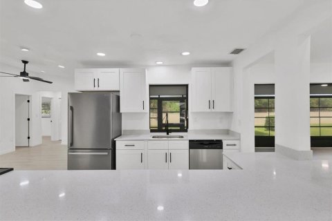 House in Port Charlotte, Florida 3 bedrooms, 163.6 sq.m. № 1841534 - photo 7