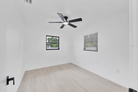 House in Port Charlotte, Florida 3 bedrooms, 163.6 sq.m. № 1841534 - photo 27