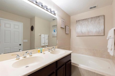 Touwnhouse à louer à Kissimmee, Floride: 3 chambres, 156.54 m2 № 2105834 - photo 8