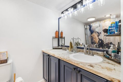 Condominio en venta en Wildwood, Florida, 2 dormitorios, 92.9 m2 № 1529284 - foto 15