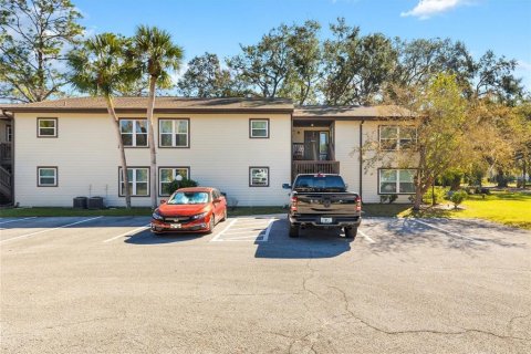 Condominio en venta en Wildwood, Florida, 2 dormitorios, 92.9 m2 № 1529284 - foto 18