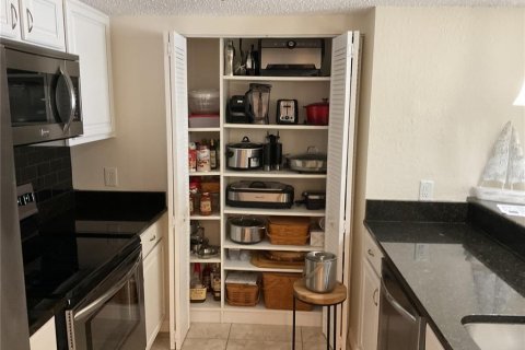 Condo in Punta Gorda, Florida, 1 bedroom № 2113373 - photo 18