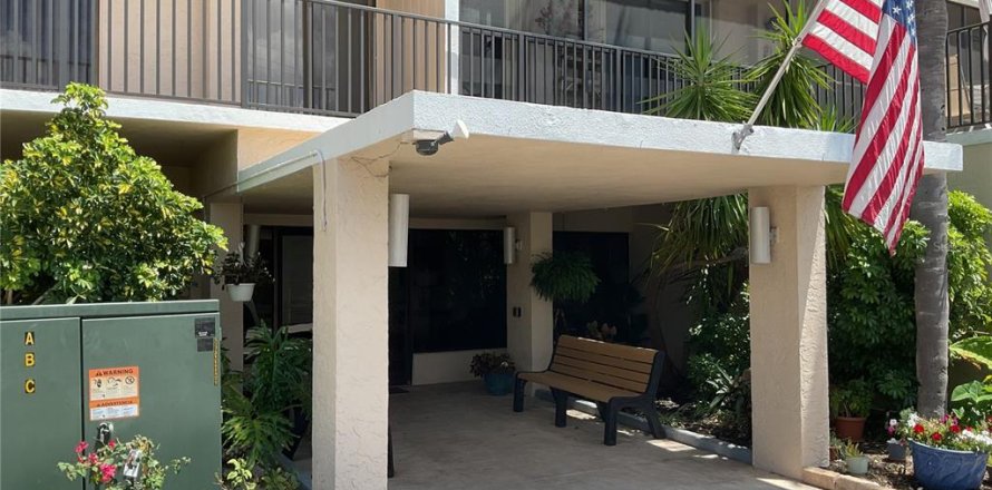 Condo in Punta Gorda, Florida, 1 bedroom № 2113373
