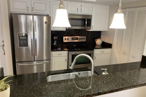 Condo in Punta Gorda, Florida, 1 bedroom № 2113373 - photo 15