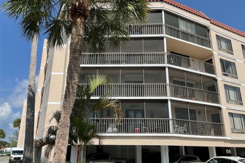 Condo in Punta Gorda, Florida, 1 bedroom № 2113373 - photo 6