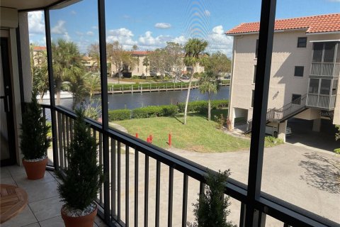 Condo in Punta Gorda, Florida, 1 bedroom № 2113373 - photo 4