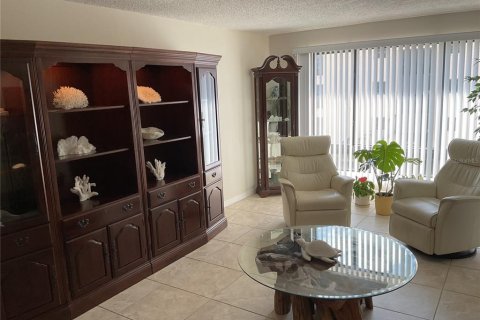 Condo in Punta Gorda, Florida, 1 bedroom № 2113373 - photo 10