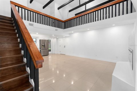 Casa en venta en Orlando, Florida, 4 dormitorios, 188.41 m2 № 2223147 - foto 3