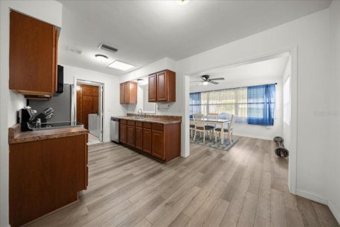 House in Beverly Hills, Florida 2 bedrooms, 120.96 sq.m. № 2210099 - photo 11