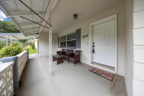 House in Beverly Hills, Florida 2 bedrooms, 120.96 sq.m. № 2210099 - photo 5