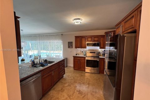 Casa en alquiler en Pinecrest, Florida, 3 dormitorios, 159.7 m2 № 2011844 - foto 7